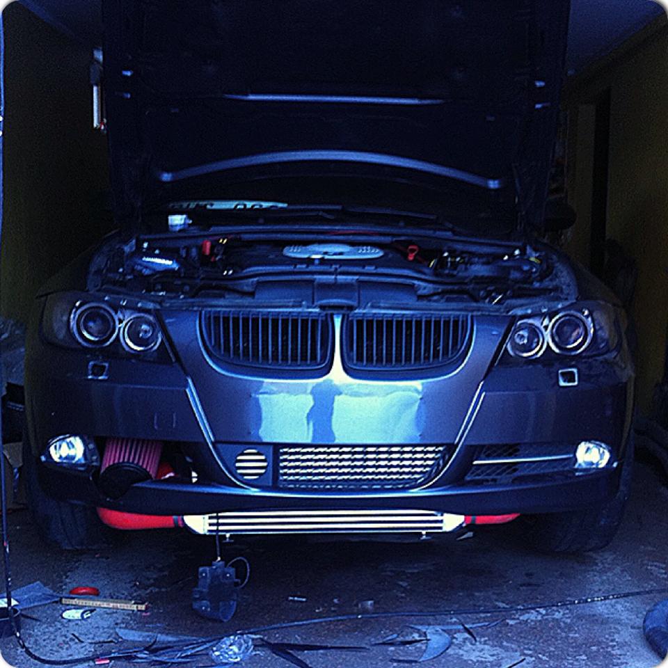 Name:  bmw.jpg
Views: 796
Size:  127.1 KB